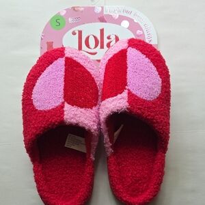 🆕️ Lola Soft Red and Pink Heart Slippers NWT Size Small 5/6